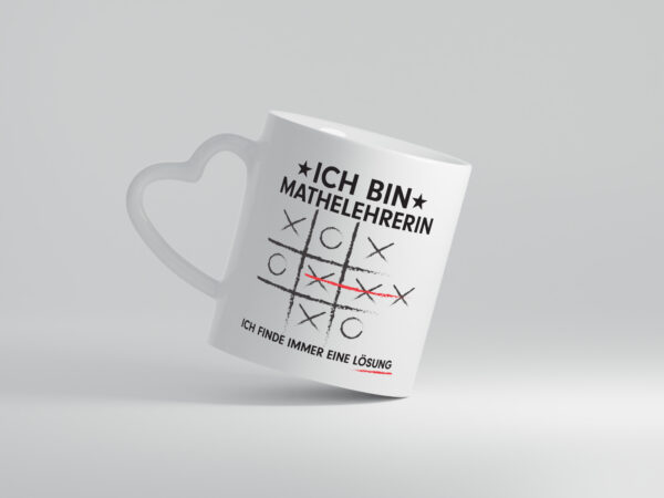 Löse Probleme: Mathelehrerin | Lehrer | Mathe - Herzhenkel Tasse - Kaffeetasse / Geschenk / Familie