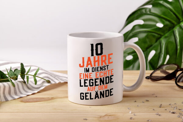 10 Jahre im Dienst | Legende | Jubiläum | Kollege | Arbeit - Tasse Weiss - Kaffeetasse / Geschenk / Familie