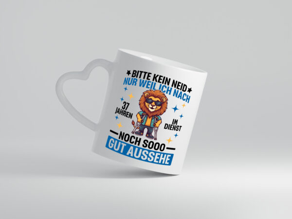 37 Jahre im Dienst | Arbeitsjubiläum | Arbeit - Herzhenkel Tasse - Kaffeetasse / Geschenk / Familie