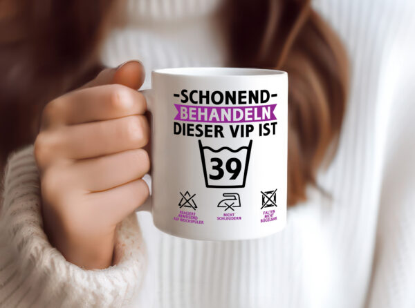 39 Geburtstag | schonend behandeln | 39 Jahre - Tasse Weiss - Kaffeetasse / Geschenk / Familie