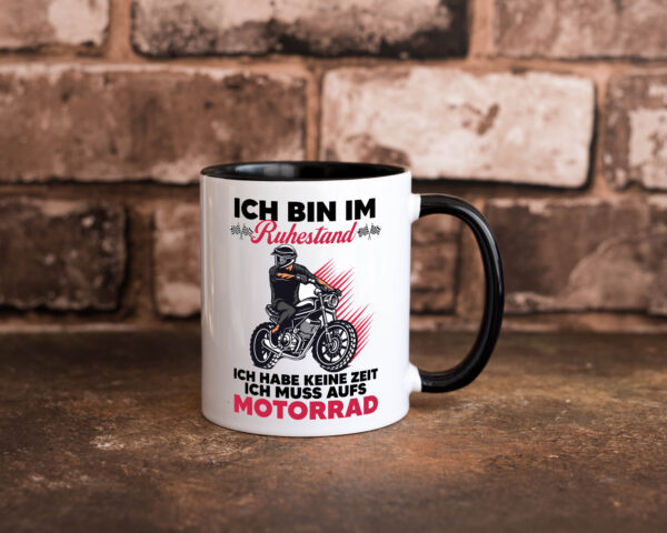 Rentner muss aufs Motorrad | Ruhestand | Motorrad Farbige Tasse - Kaffeetasse / Geschenk / Familie