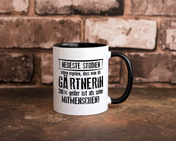 Neuste Studien: Gärtnerin | Gartenbau Farbige Tasse - Kaffeetasse / Geschenk / Familie