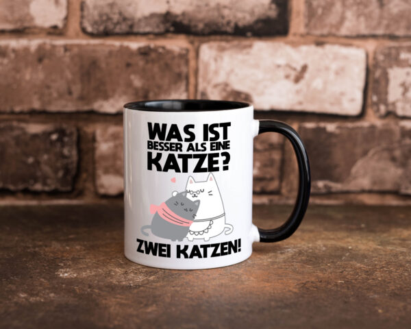 Besser als eine Katze, zwei Katzen | Katzen | Herzchen Farbige Tasse - Kaffeetasse / Geschenk / Familie