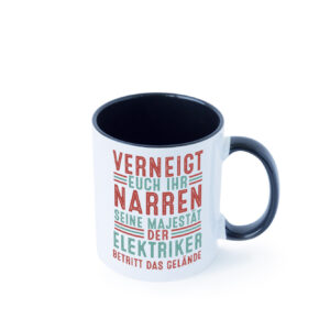 Verneigt euch: Elektriker | Elektronik | Elektrotechnik Farbige Tasse - Kaffeetasse / Geschenk / Familie