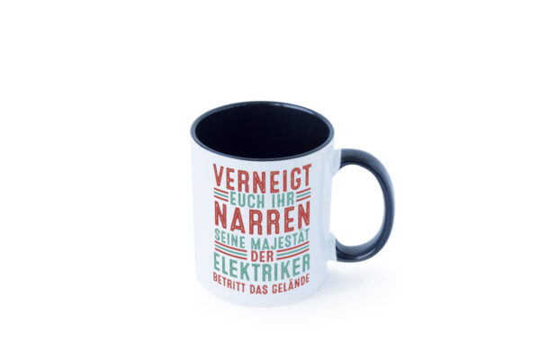 Verneigt euch: Elektriker | Elektronik | Elektrotechnik Farbige Tasse - Kaffeetasse / Geschenk / Familie