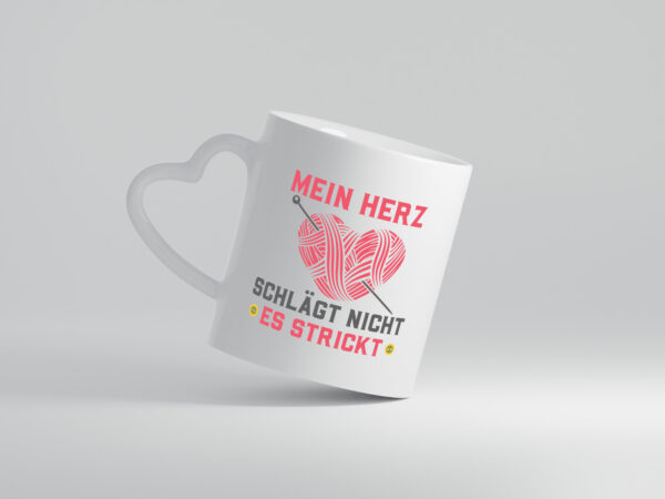 Mein Herz strickt | Wollherz | Stricknadel - Herzhenkel Tasse - Kaffeetasse / Geschenk / Familie