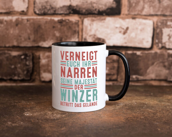 Verneigt euch: Winzer | Weinbauer | Wein Farbige Tasse - Kaffeetasse / Geschenk / Familie