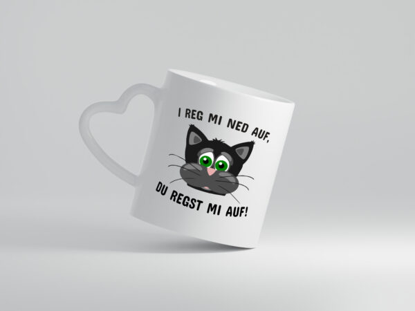 Bayrisch | Bayerisch | Spruchtasse | mürrische Katze - Herzhenkel Tasse - Kaffeetasse / Geschenk / Familie