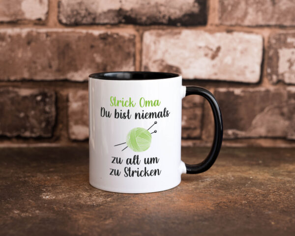 Strickoma, niemals zu alt zum Stricken | Wolle Farbige Tasse - Kaffeetasse / Geschenk / Familie