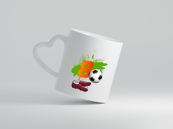 8. Geburtstag | Jungen Fußball | Fußballspieler - Herzhenkel Tasse - Kaffeetasse / Geschenk / Familie