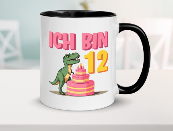 12 Geburtstag | 12 Jahre | Dinosaurier mit Kuchen Farbige Tasse - Kaffeetasse / Geschenk / Familie