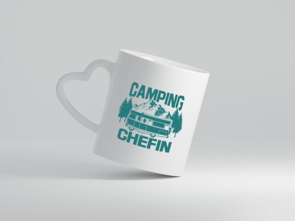 Camping Chefin | Wohnmobil - Herzhenkel Tasse - Kaffeetasse / Geschenk / Familie