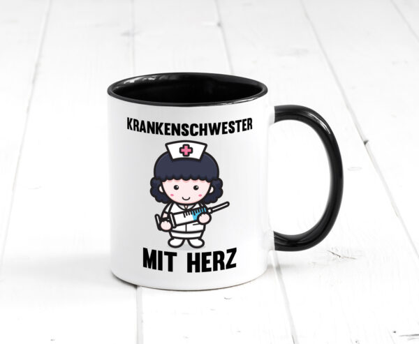 Krankenschwester mit Herz | Nurse | Krankenhaus Farbige Tasse - Kaffeetasse / Geschenk / Familie