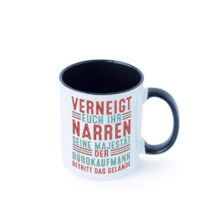 Verneigt euch: Bürokaufmann | Kaufmann Farbige Tasse - Kaffeetasse / Geschenk / Familie