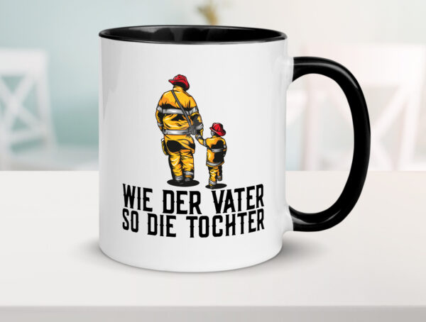 Feuerwehr | Vater | Papa | Tochter | Einsatz | Feuerwehrmann Farbige Tasse - Kaffeetasse / Geschenk / Familie