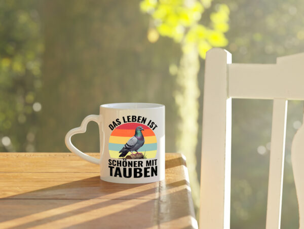 Das leben ist schöner mit Tauben | Taubenzüchter - Herzhenkel Tasse - Kaffeetasse / Geschenk / Familie