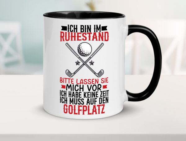 Rentner | Golf spielen | Golfplatz | Ruhestand genießen Farbige Tasse - Kaffeetasse / Geschenk / Familie