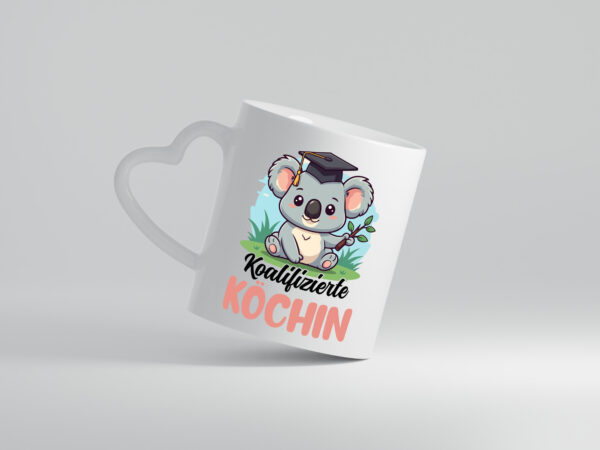 Koalifizierte Köchin | Chefköchin | Chefkoch - Herzhenkel Tasse - Kaffeetasse / Geschenk / Familie