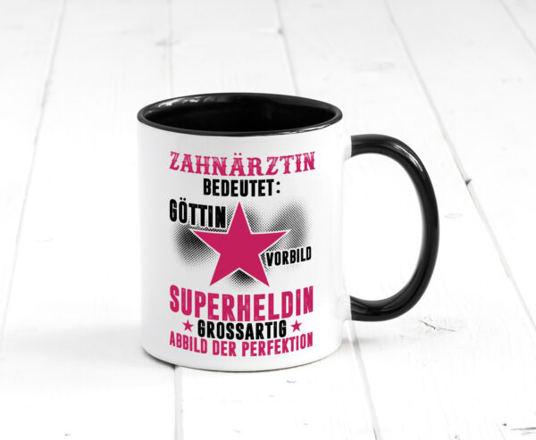 Bedeutung von Zahnärztin | Zahnmedizin Beruf Farbige Tasse - Kaffeetasse / Geschenk / Familie