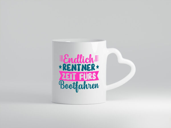 Rentner | Bootfahren | Bootsfahrer | Ruhestand - Herzhenkel Tasse - Kaffeetasse / Geschenk / Familie