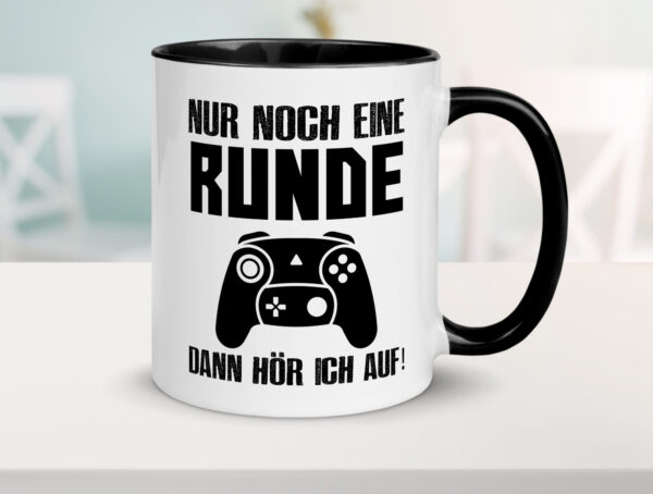 Nur noch eine Runde | Gamer Tasse | Zocken | Controller Farbige Tasse - Kaffeetasse / Geschenk / Familie