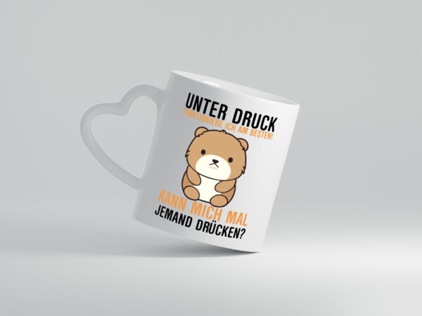 Kann mich jemand drücken | süßer Teddy | Knuddeln | Comic - Herzhenkel Tasse - Kaffeetasse / Geschenk / Familie