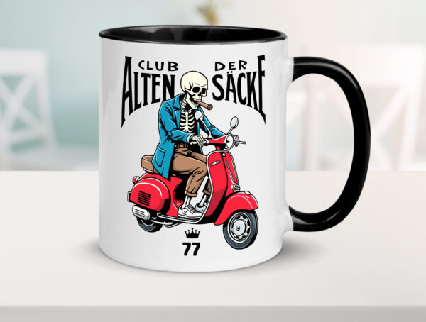 77. Geburtstag | 77 Jahre | Club der alten Säcke Farbige Tasse - Kaffeetasse / Geschenk / Familie