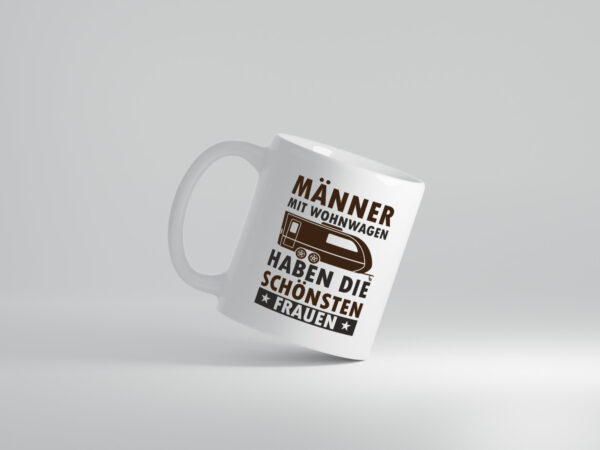 Männer mit Wohnwagen | Schönste Frauen | Camping v2 - Tasse Weiss - Kaffeetasse / Geschenk / Familie