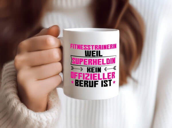 Superheldin Fitnesstrainerin | Trainerin | Sport - Tasse Weiss - Kaffeetasse / Geschenk / Familie
