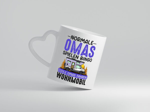 Coole Omas fahren Wohnmobil | Bingo | Großmutter - Herzhenkel Tasse - Kaffeetasse / Geschenk / Familie